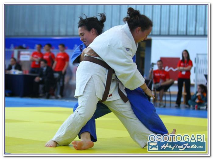 CEU2011 900132